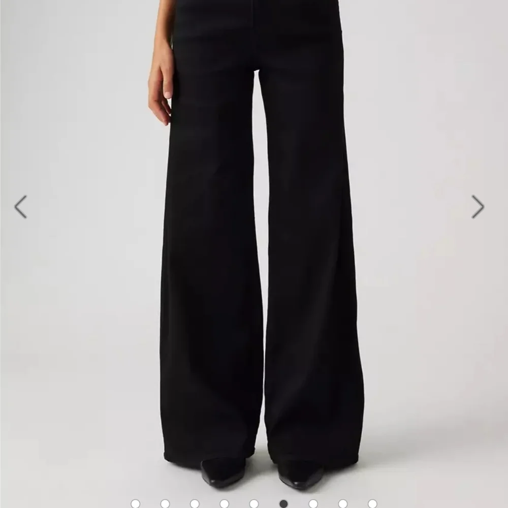 Black Flare Wide Leg Levi's Jeans
